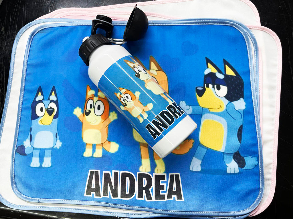 Bluey Set Scuola Personalizzato - Borraccia e Tovaglietta per Bambini